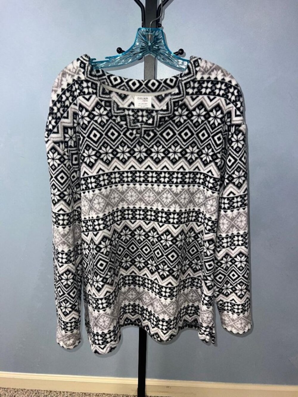 Women's Danskin Sweater